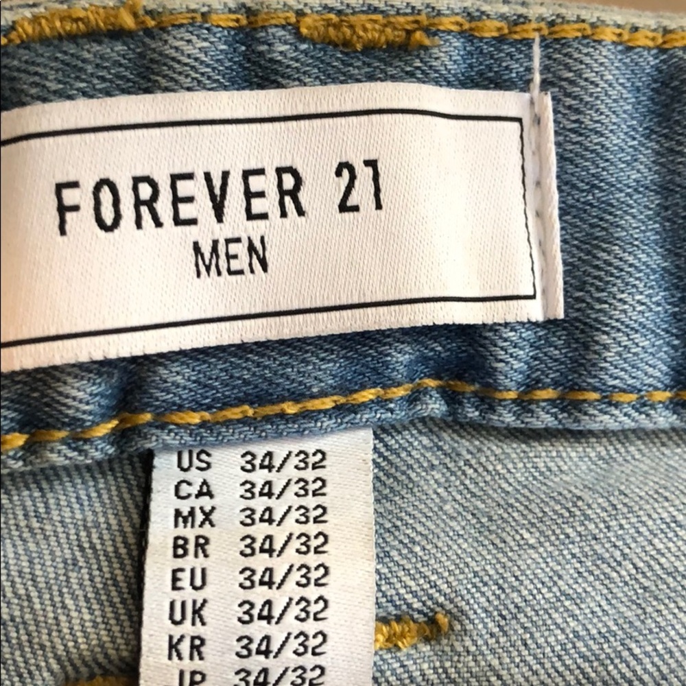 Forever 21 slim fit skinny jeans with knees out